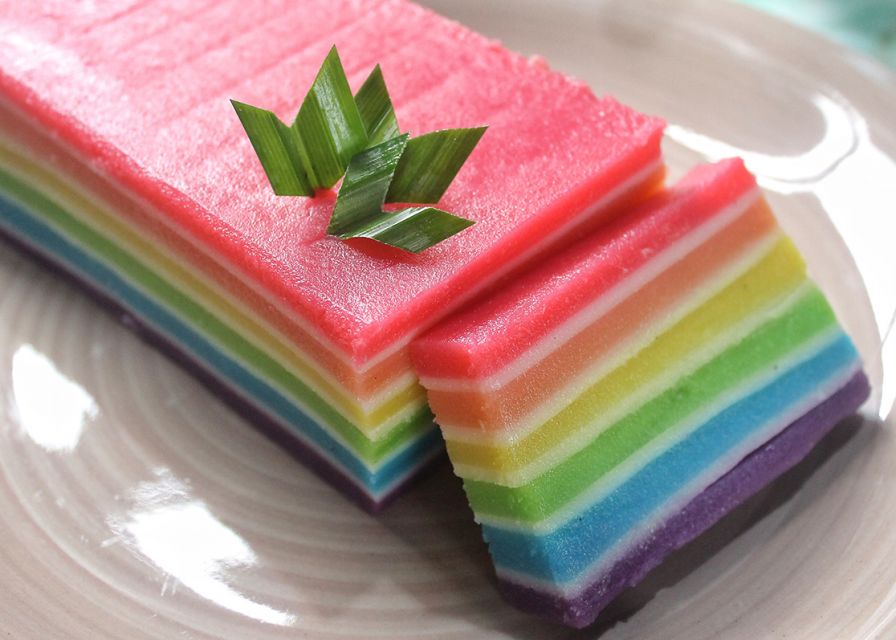 Kue Lapis Jajanan dari Tepung Beras 