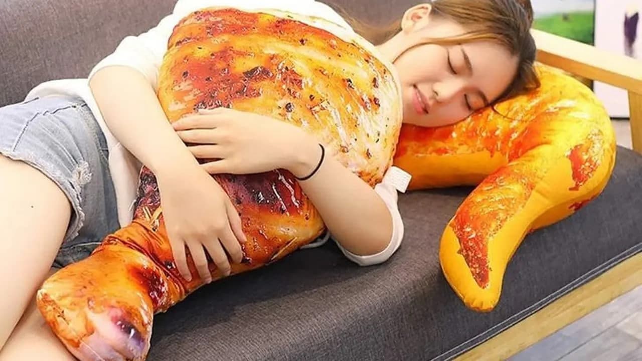 Bantal guling berbentuk paha ayam