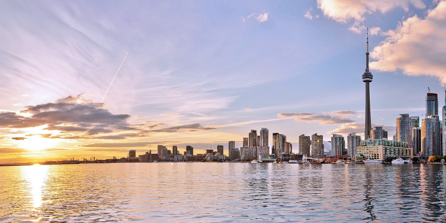 Pemandangan Toronto Dari Laut (id.linkedin.com)