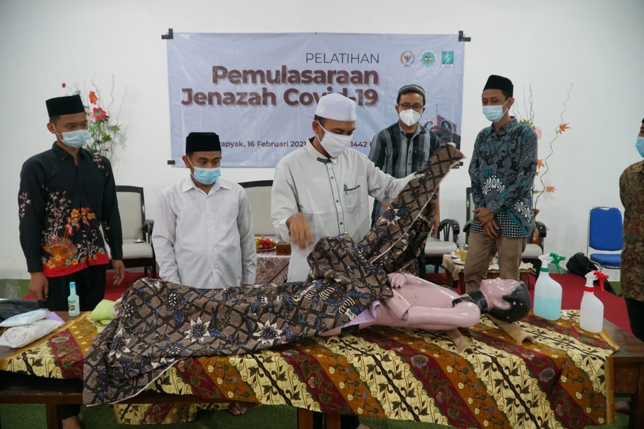 Pelatihan Pemulasaraan Jenazah Covid-19