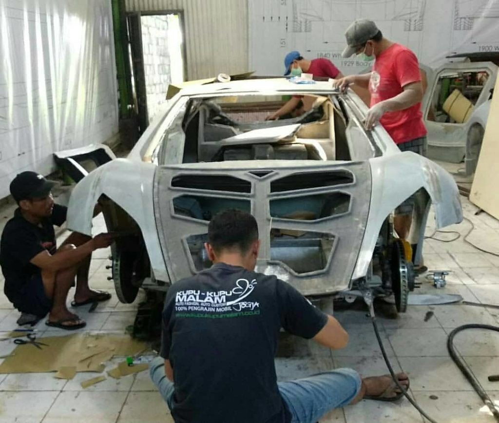 Ilustrasi Custom Body Kupu Kupu Malam Jogja