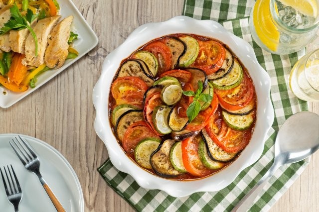 Ilustrasi Makanan Ratatouille 