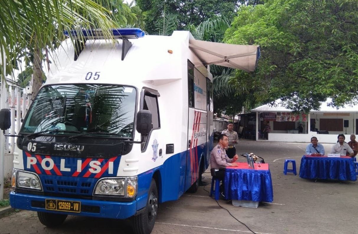 Bus Pelayanan SIM Keliling