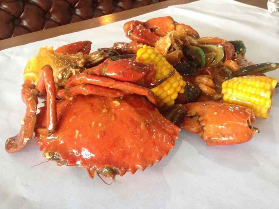 Hola Crab Jogja