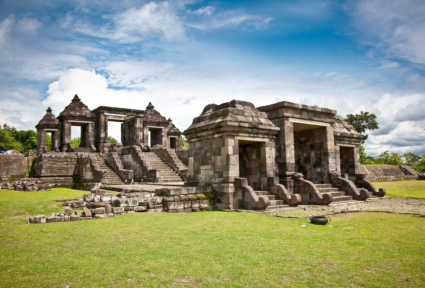 Sisa kemegahan Candi Ratu Boko