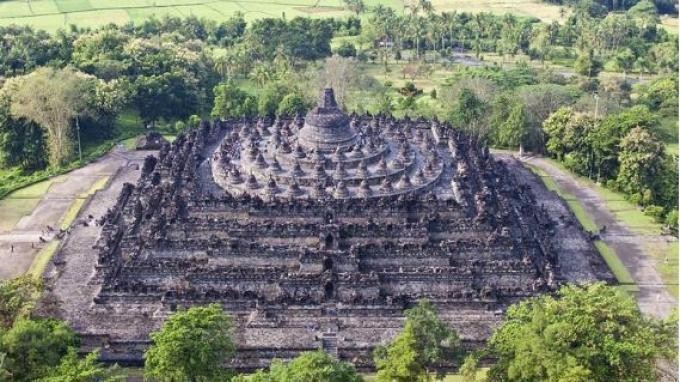 Ilustrasi Candi Borobudur